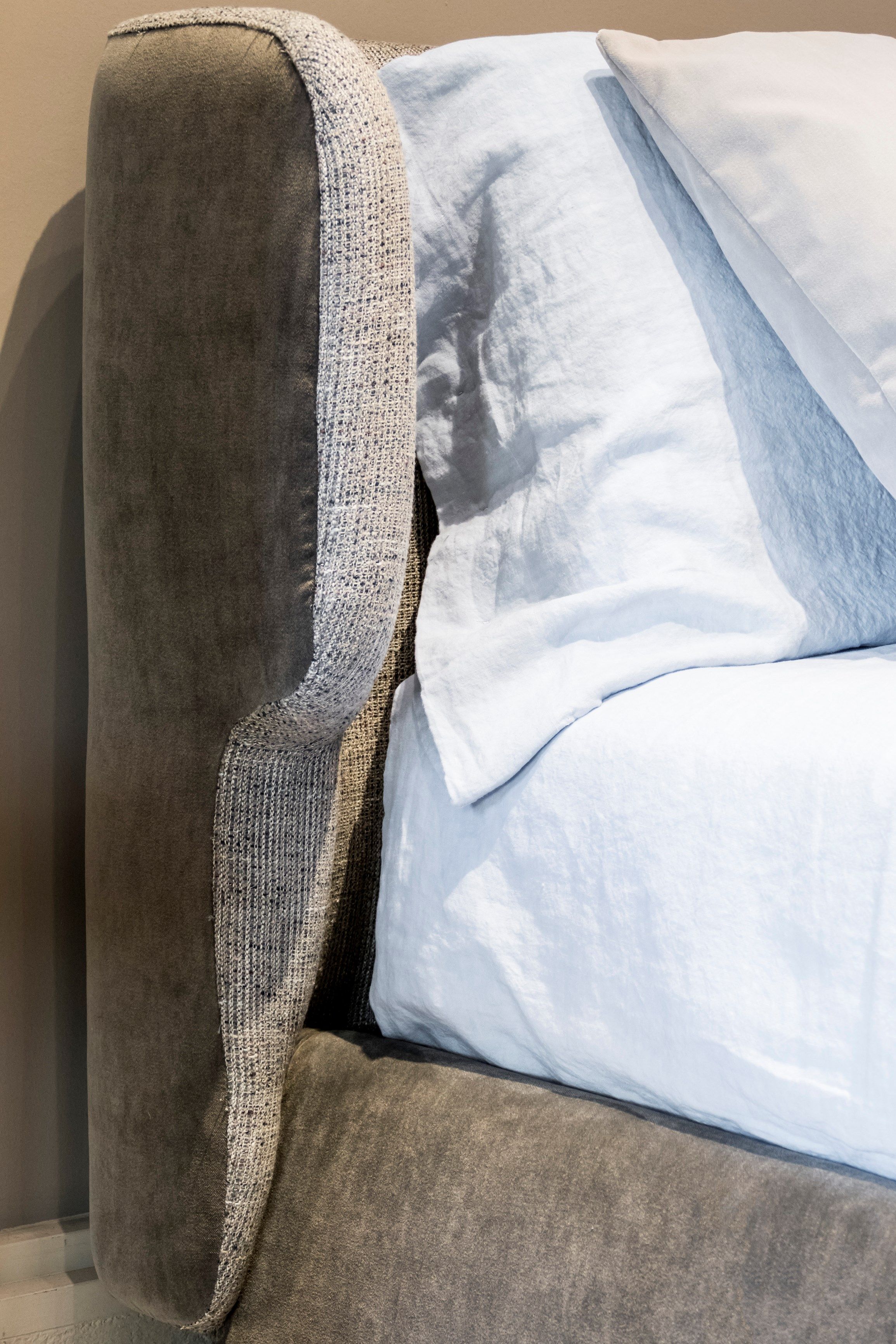 Двуспальная кровать для хранения ткани с мягким изголовьем Ditre Italia ARCH-00137552 - Вид №3