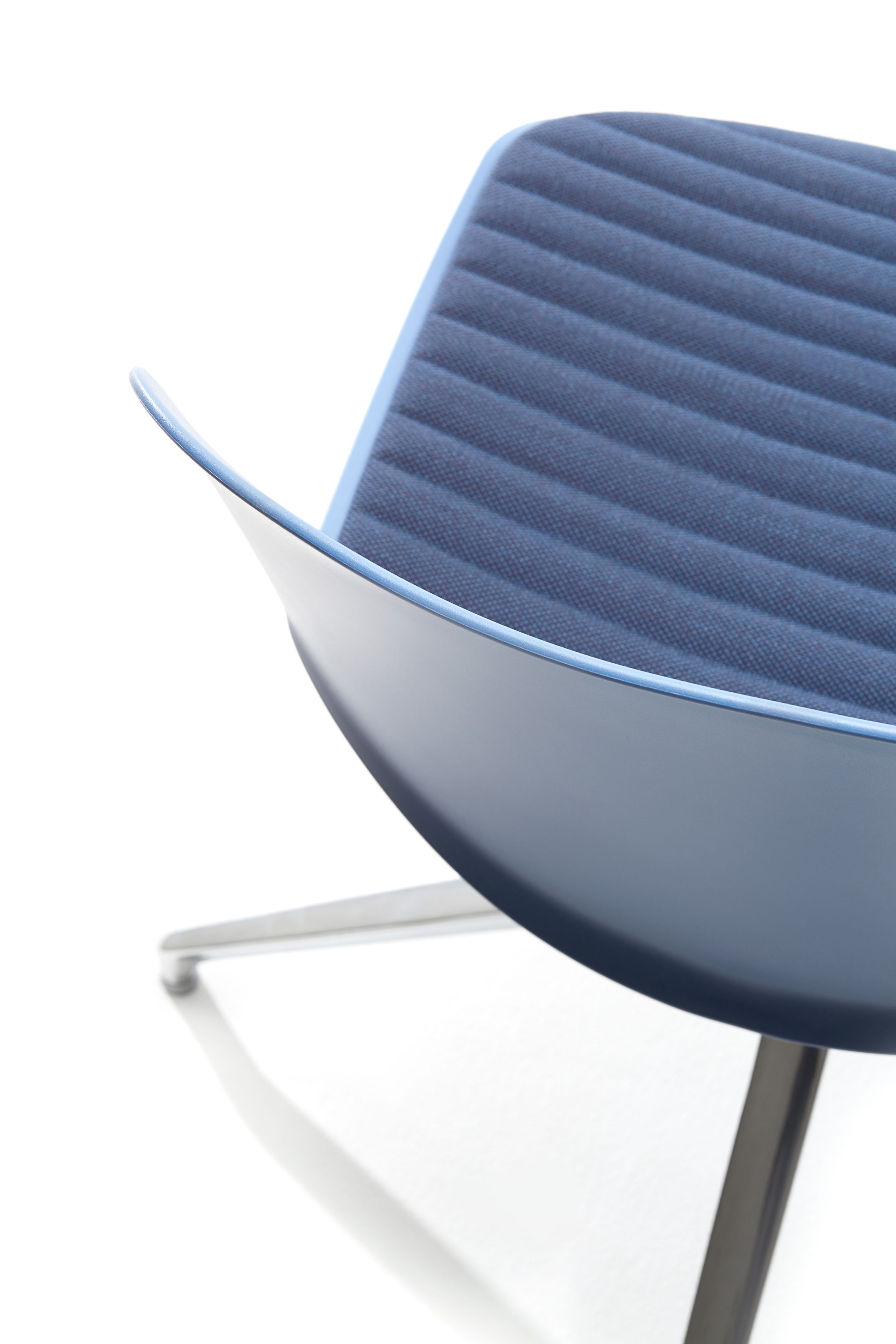 Вращающееся кресло из полипропилена с мягким сиденьем VAGHI свободное кресло ARCH-00112736 - Вид №3