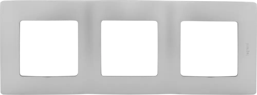 Legrand Etika: Алюминиевая рамка для трёх розеток 17356978
