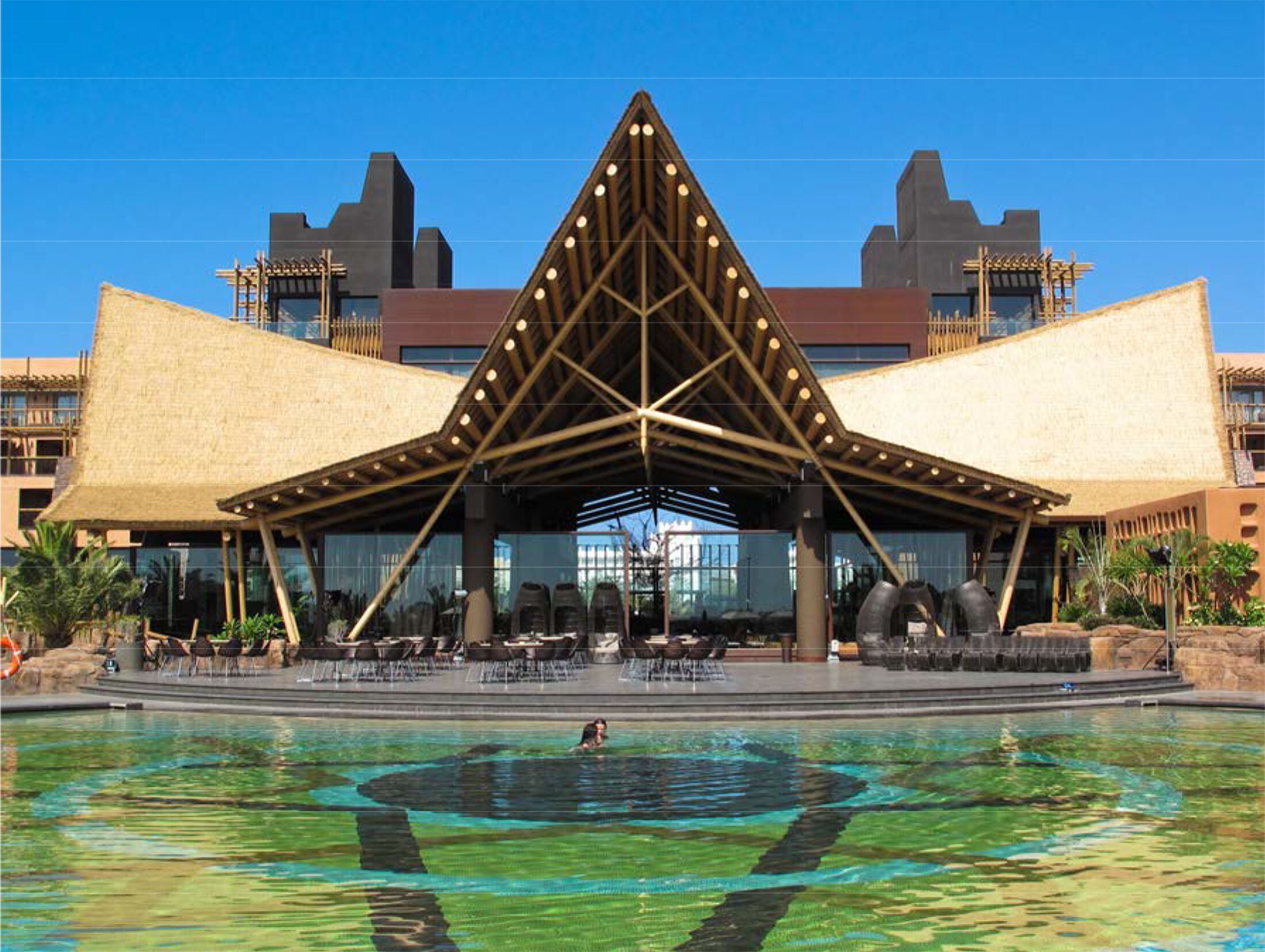 Деревянная кровля и ферма SIMONIN Coperture e capriate in legno lamellare ARCH-00037575