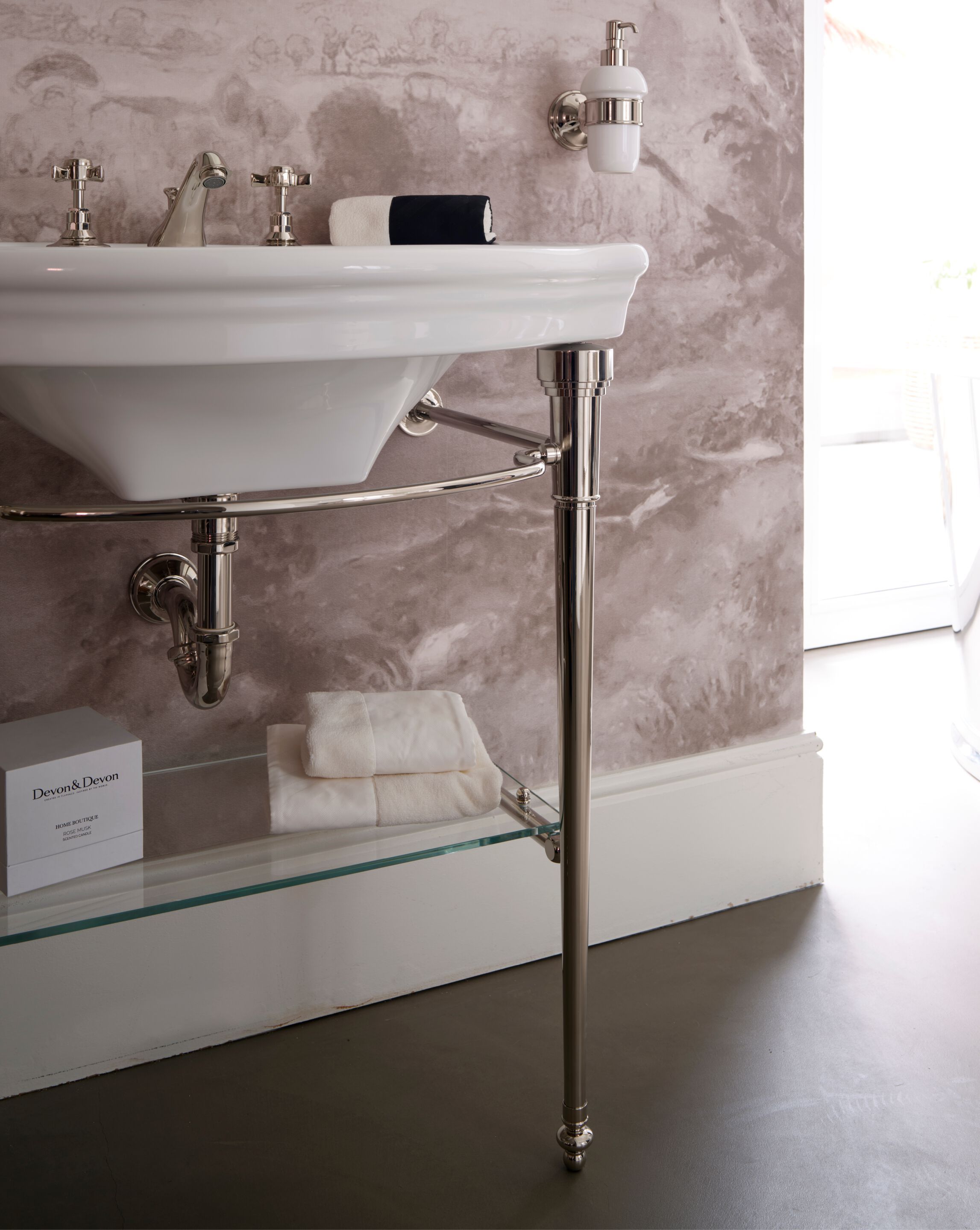 Консольный овальный умывальник с держателем для полотенец Devon&Devon ELLE ARCH-00147562 - Вид №2