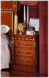 Тумбочка  CANTALUPPI Napoleone comodino