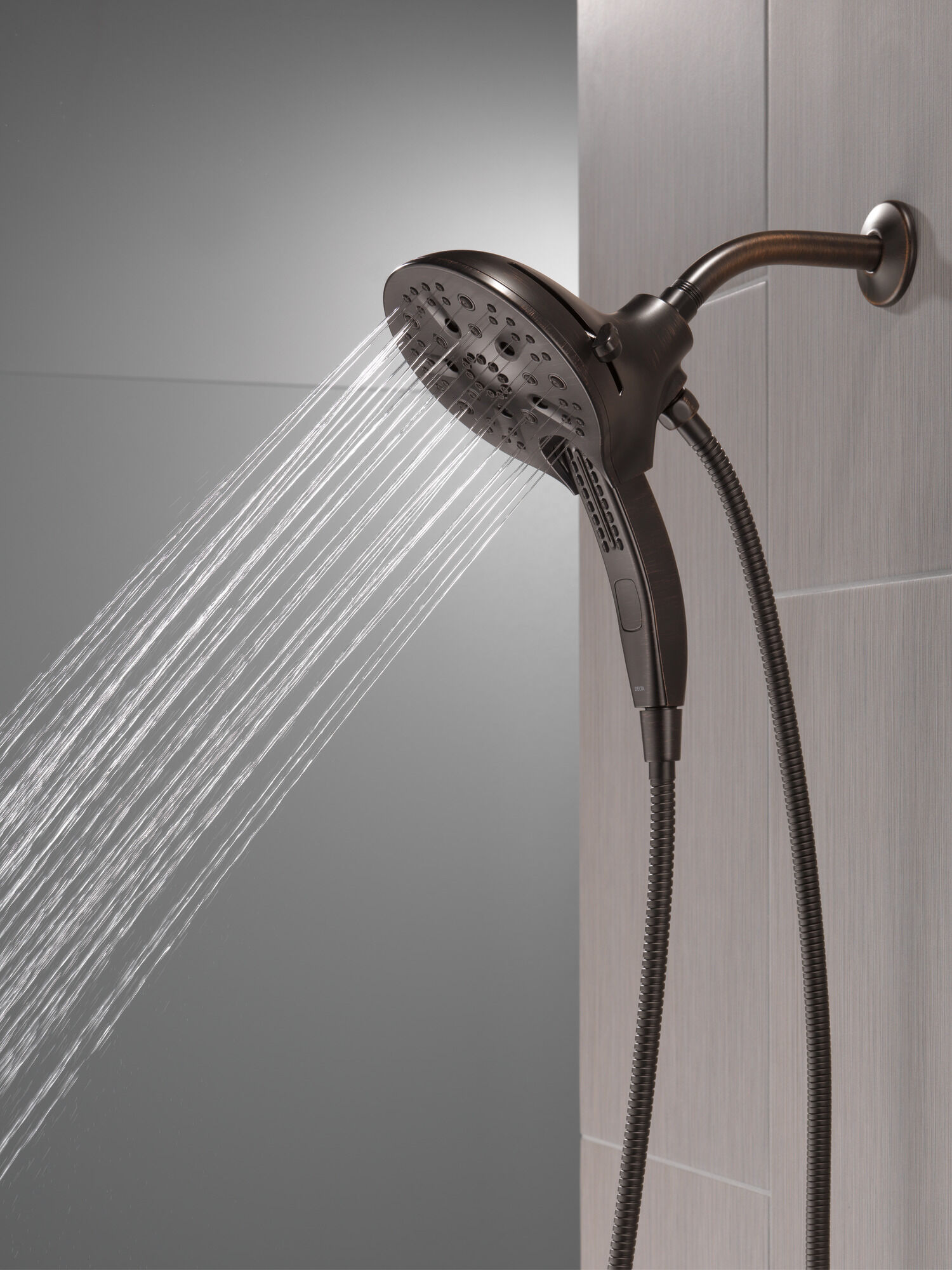 58620-RB25-PK In2ition® H2Okinetic® Душ два в одном с 5 настройками Delta Faucet Universal Showering Венецианская бронза  - Вид №19