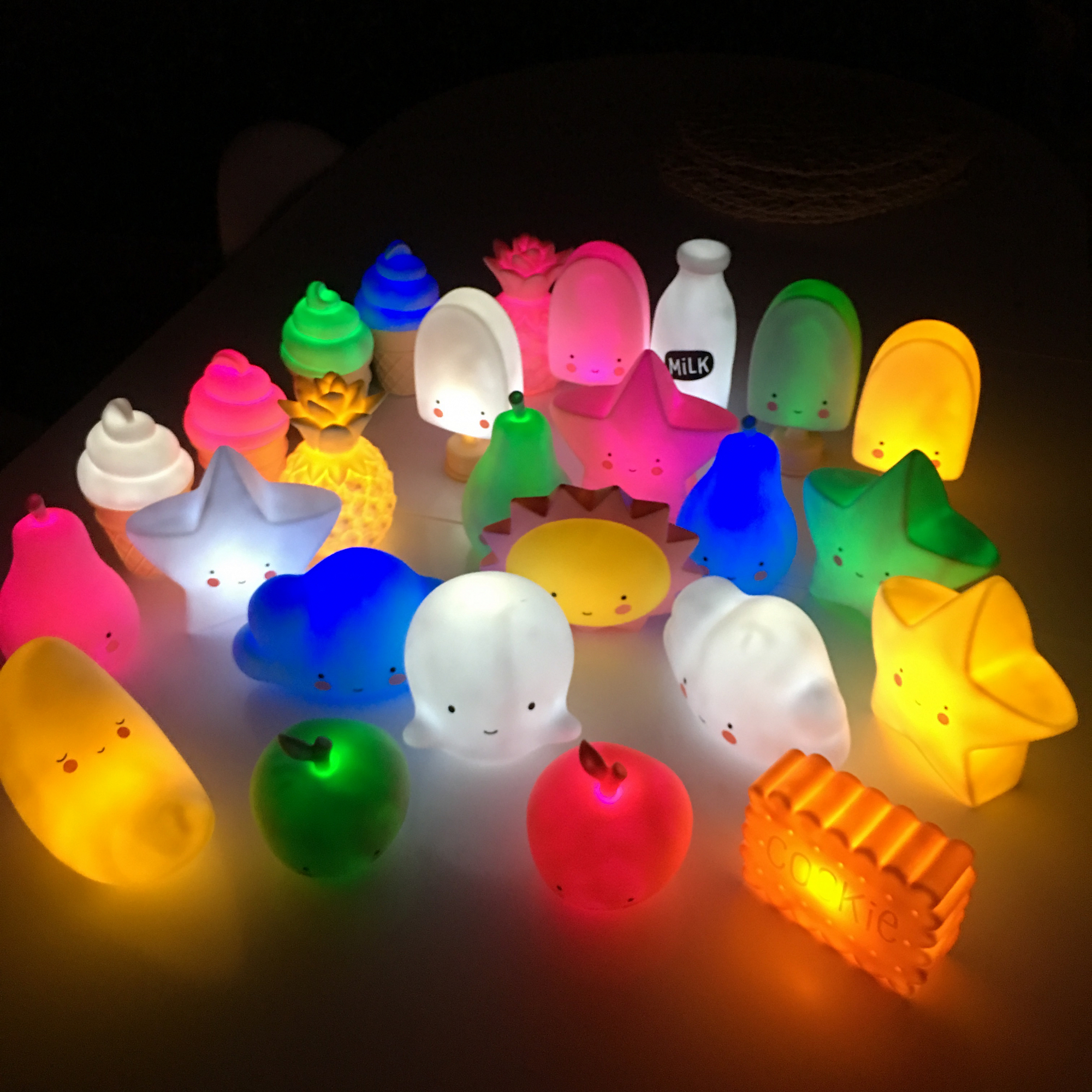 Ночник детский Yellow Pineapple LITTLE LOVELY COMPANY  281728 Желтый Santreyd  - Вид №5