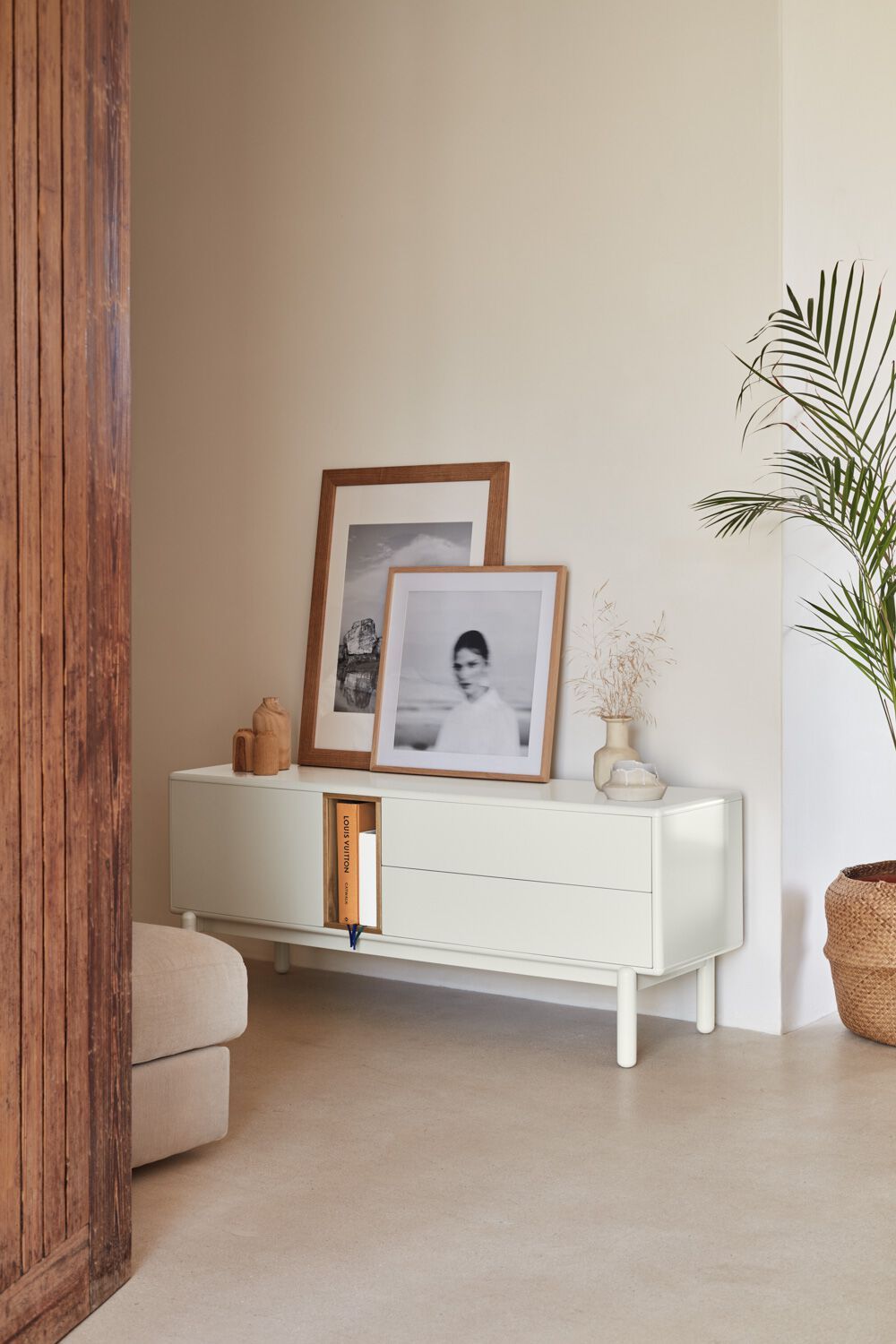 Шкаф для телевизора из МДФ с распашными дверцами и ящиками TEULAT Corvo ARCH-00133333 - Вид №20