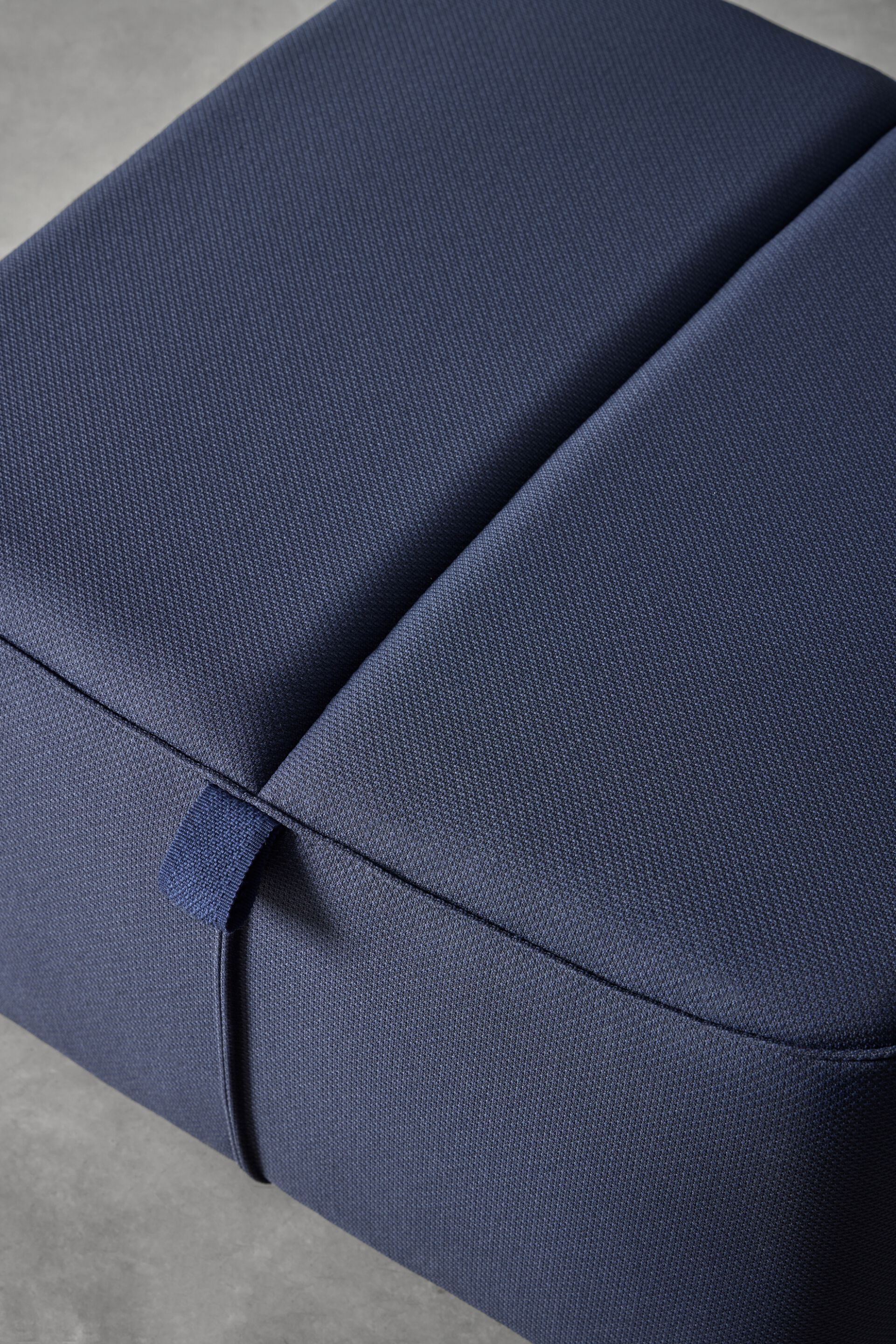 Квадратный пуф из ткани Blasco&Vila Pomme ARCH-00144062 - Вид №2