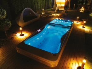 Gruppo Geromin Прямоугольный мини-бассейн с гидромассажем Swimline