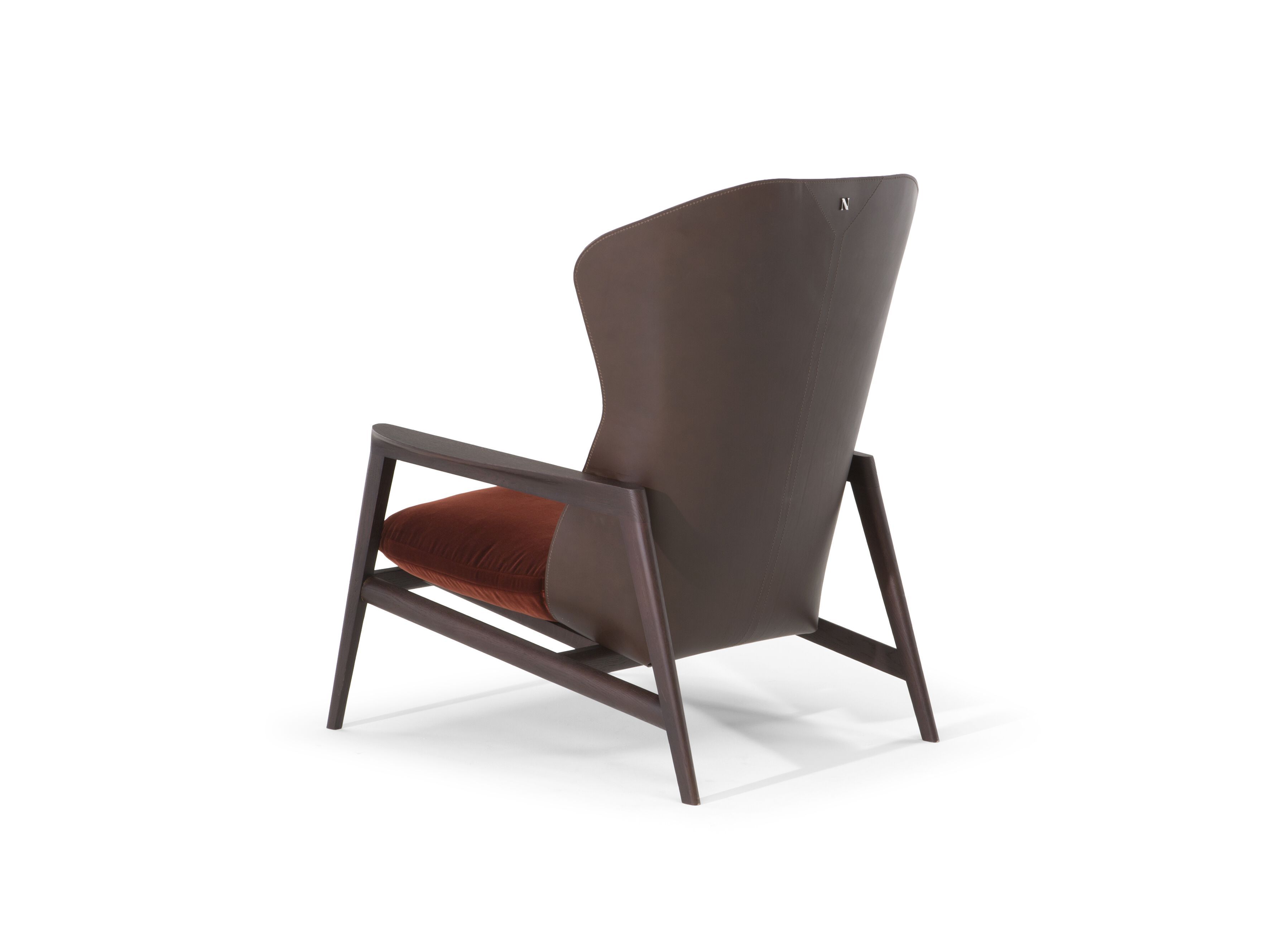 Кресло из ткани и кожи с подлокотниками и высокой спинкой Natuzzi Italia MARGARET ARCH-00003179