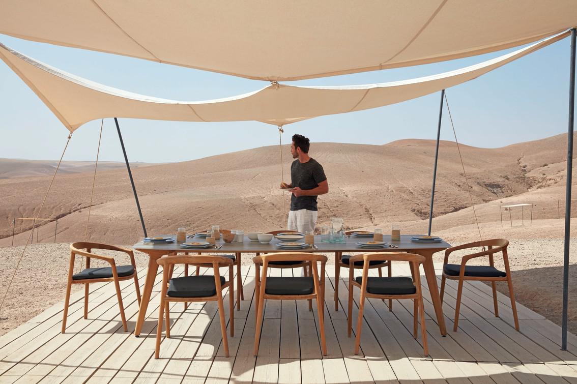 MNST971 Обеденный стол teak nero ⌀148см Manutti Torsa - Вид №28