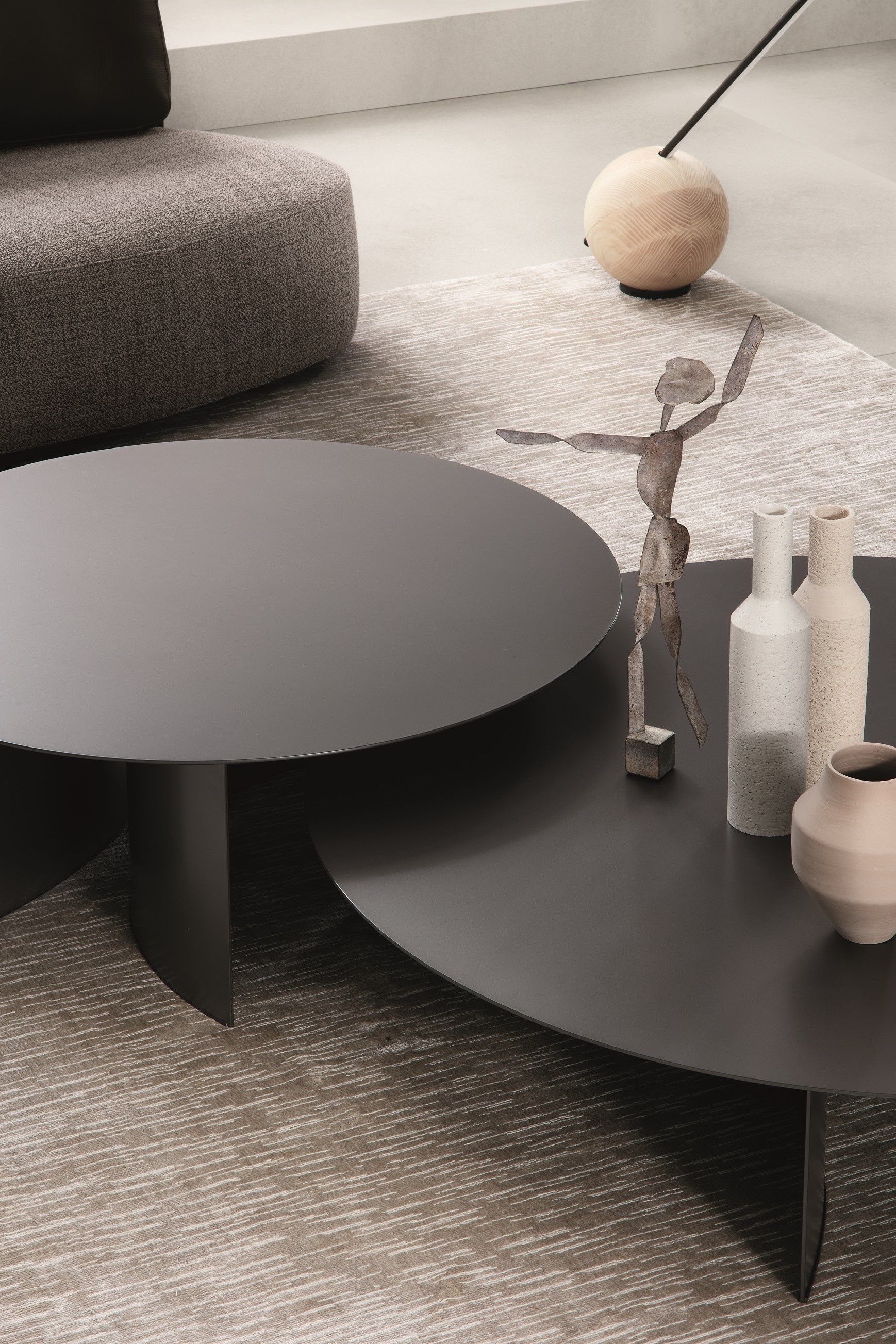 Круглый металлический журнальный столик Flou Pierre ARCH-00127357 - Вид №12