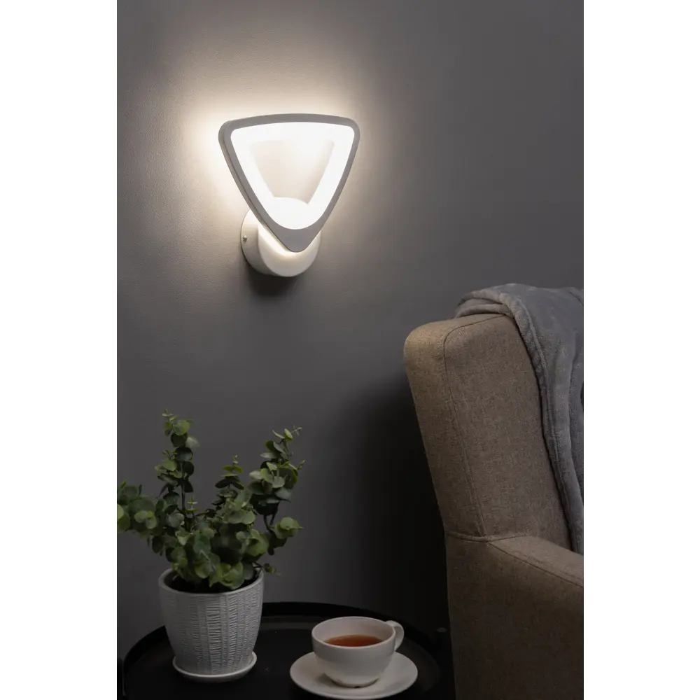 Настенный светильник светодиодный Escada 10218/1LED, регулируемый белый свет, цвет белый 88294297 STLM-2064600 