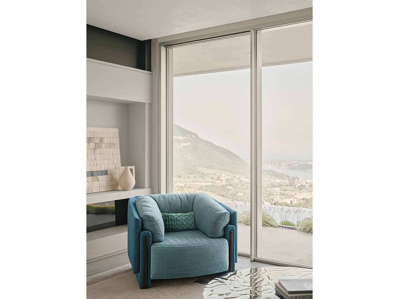 Кресло из кожи или ткани с деталями из орехового дерева Turri Веста ARCH-00103977 - Вид №3