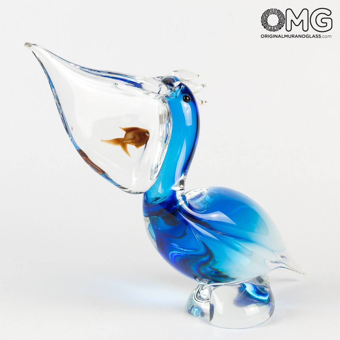 2856 ORIGINALMURANOGLASS Скульптура Пеликан с рыбой - соммерсо - муранское стекло OMG 22 см  - Вид №1