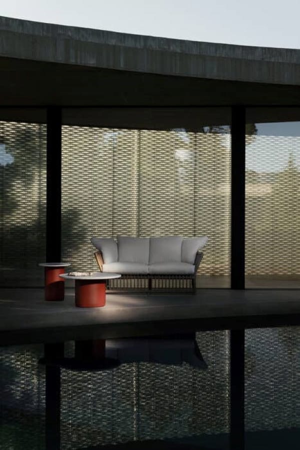 Полиуретановый садовый журнальный столик с мраморной столешницей B&B Italia Outdoor BUTTON ARCH-00127623 - Вид №6