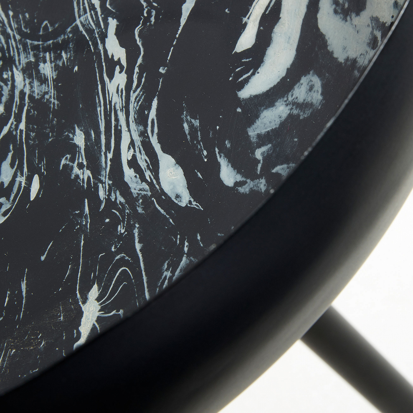 068335 Cтолик приставной La Forma Reuber  - Вид №2