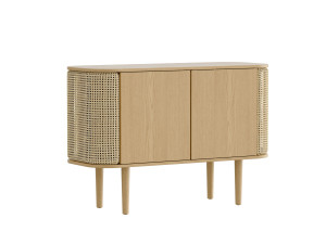 Шкаф из дуба с распашными дверями