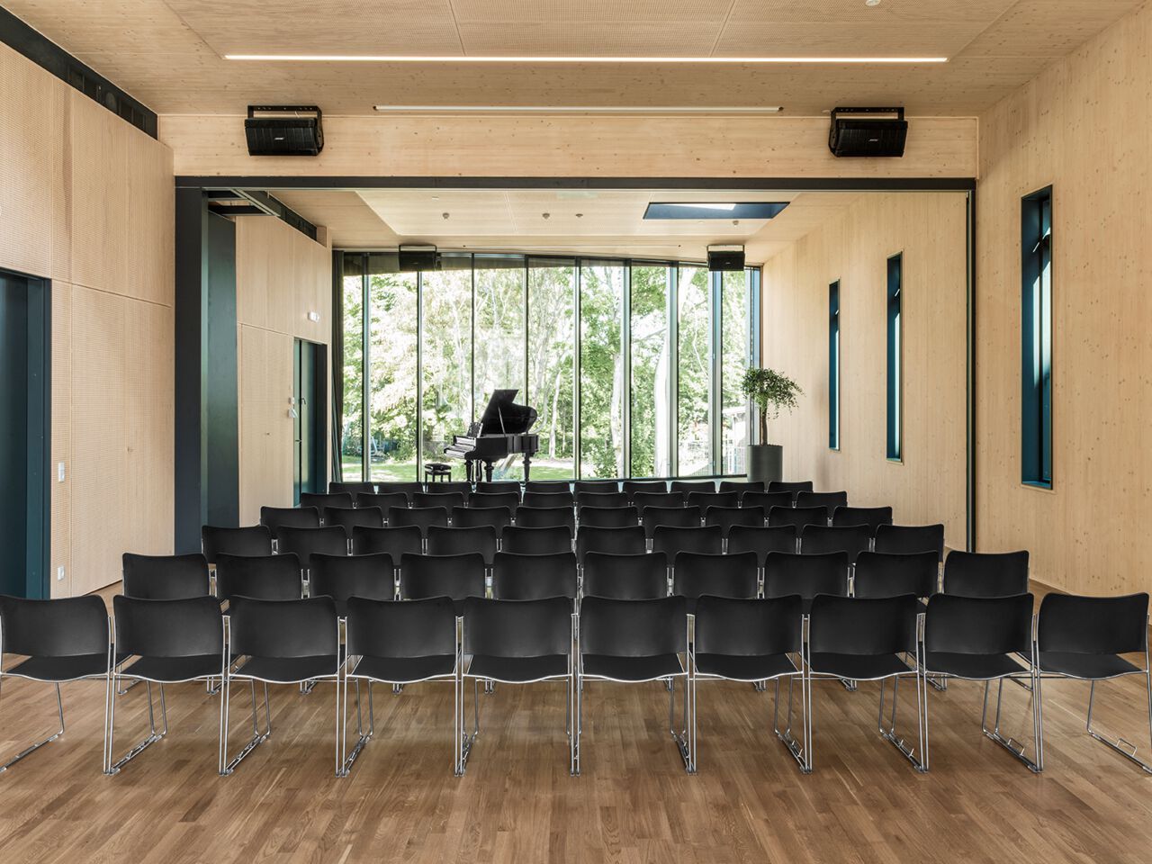 Штабелируемый стул из стали и дерева Howe 40/4 ARCH-00034360 - Вид №3