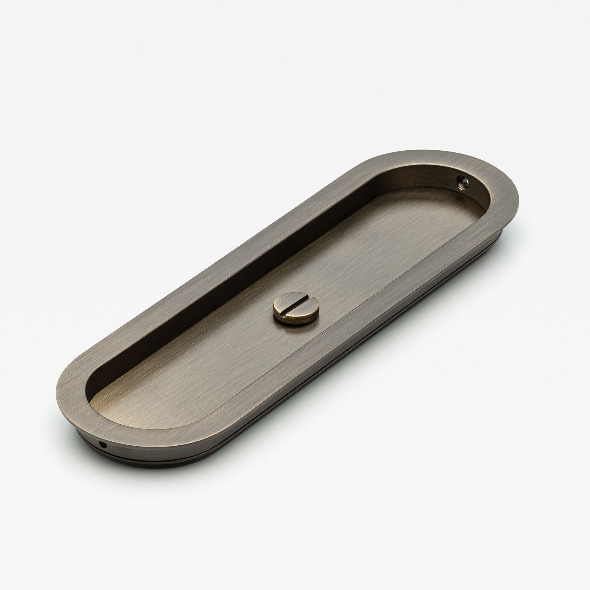 Латунная утопленная ручка Lo & Co Interiors Flush Pull ARCH-00130591 - Вид №2
