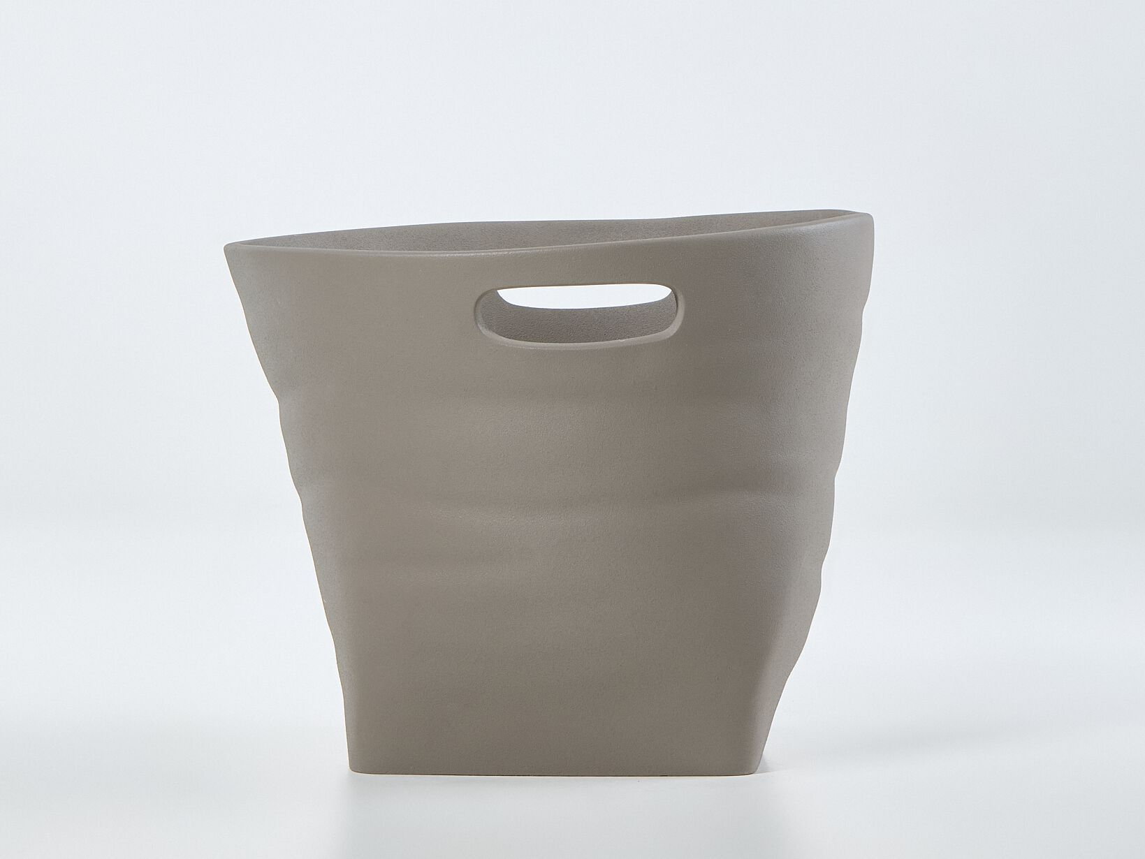 Перерабатываемый двухкомпонентный садовый горшок из смолы Ellemura Sac ARCH-00122969