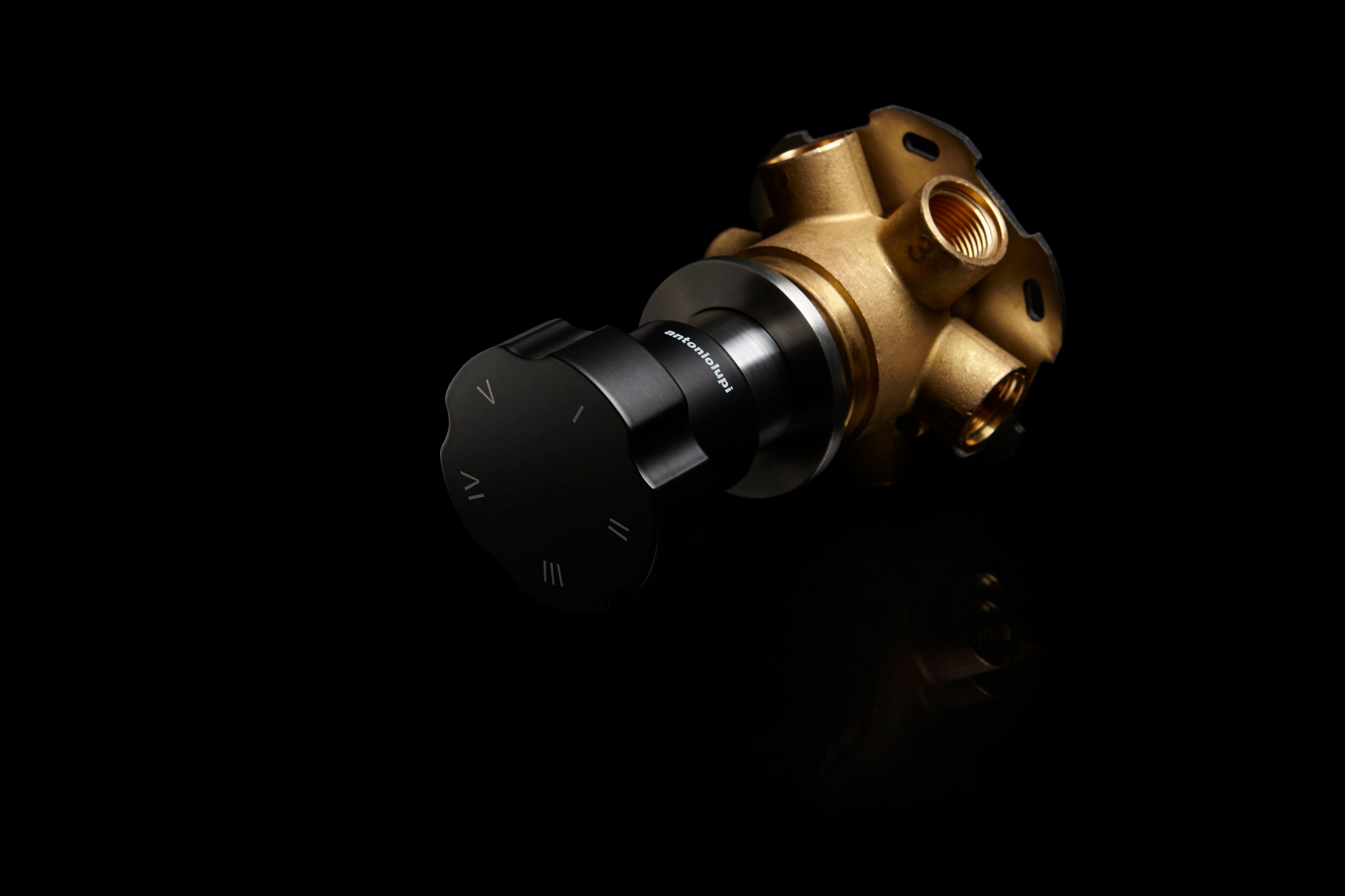 Однорычажный смеситель для раковины Antoniolupi танк ARCH-00001423 - Вид №4