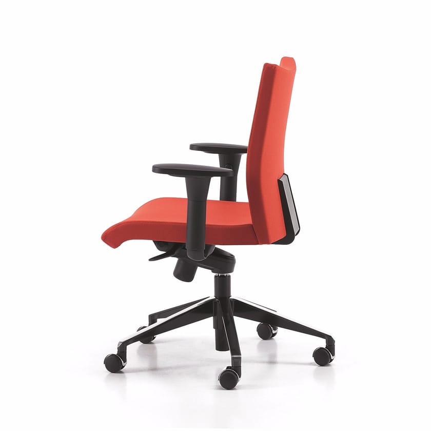 Офисное кресло из ткани с колесами и подлокотниками с 5 спицами TALIN Aviamid ARCH-00059001