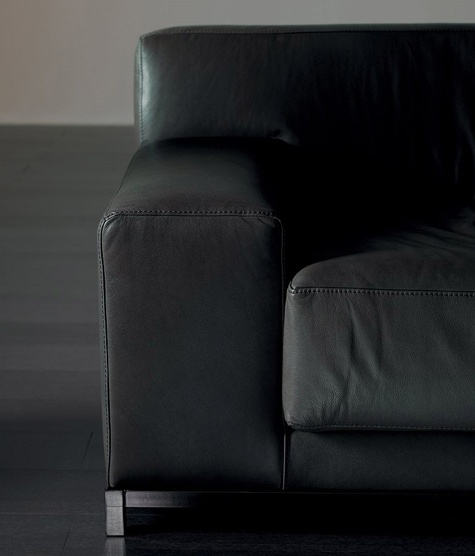 Диван  MERIDIANI FRIEMAN divano Live - Вид №1