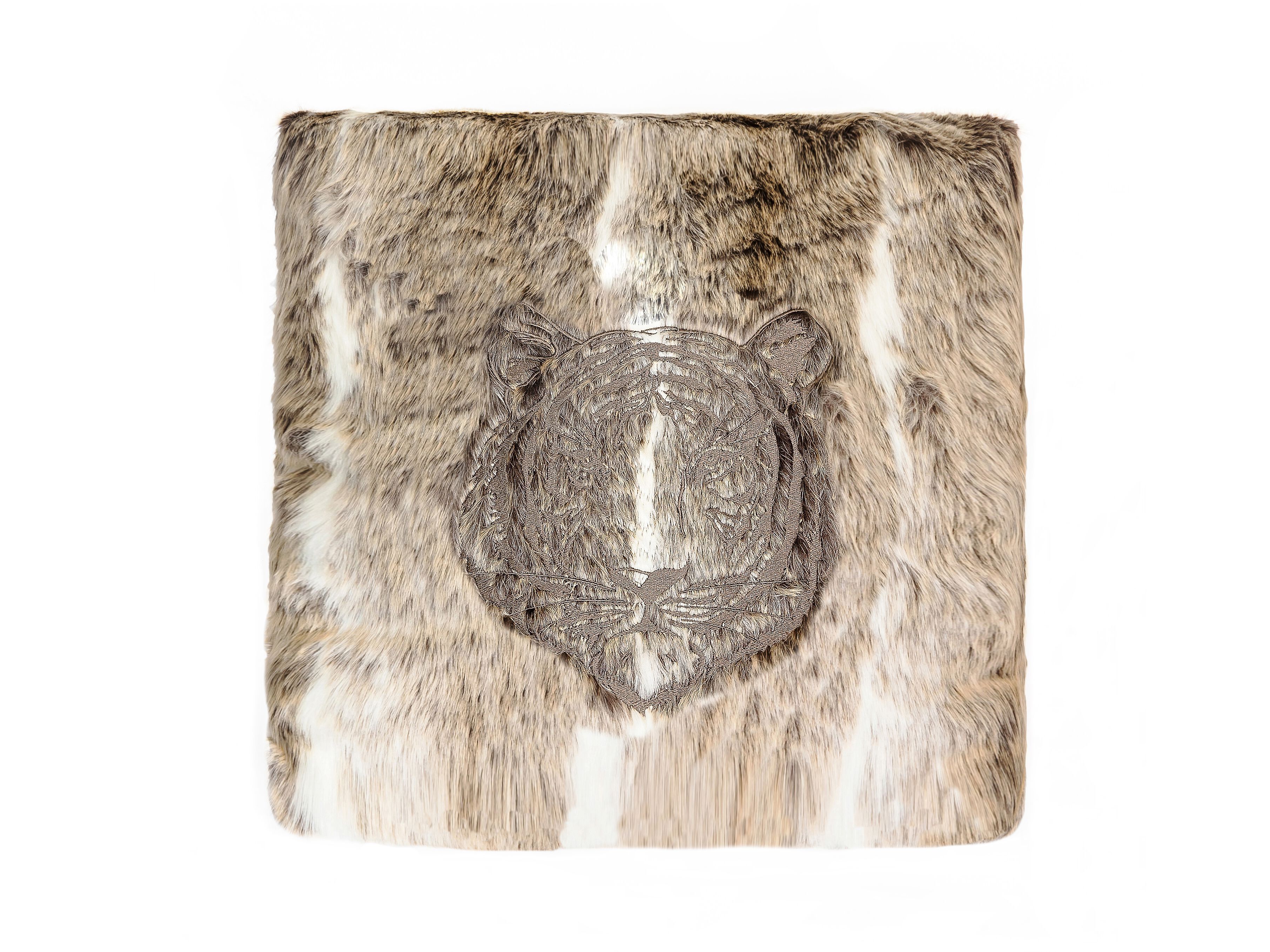 Вышитая вручную подушка из искусственного меха MX HOME Megeve ARCH-00067165 - Вид №9