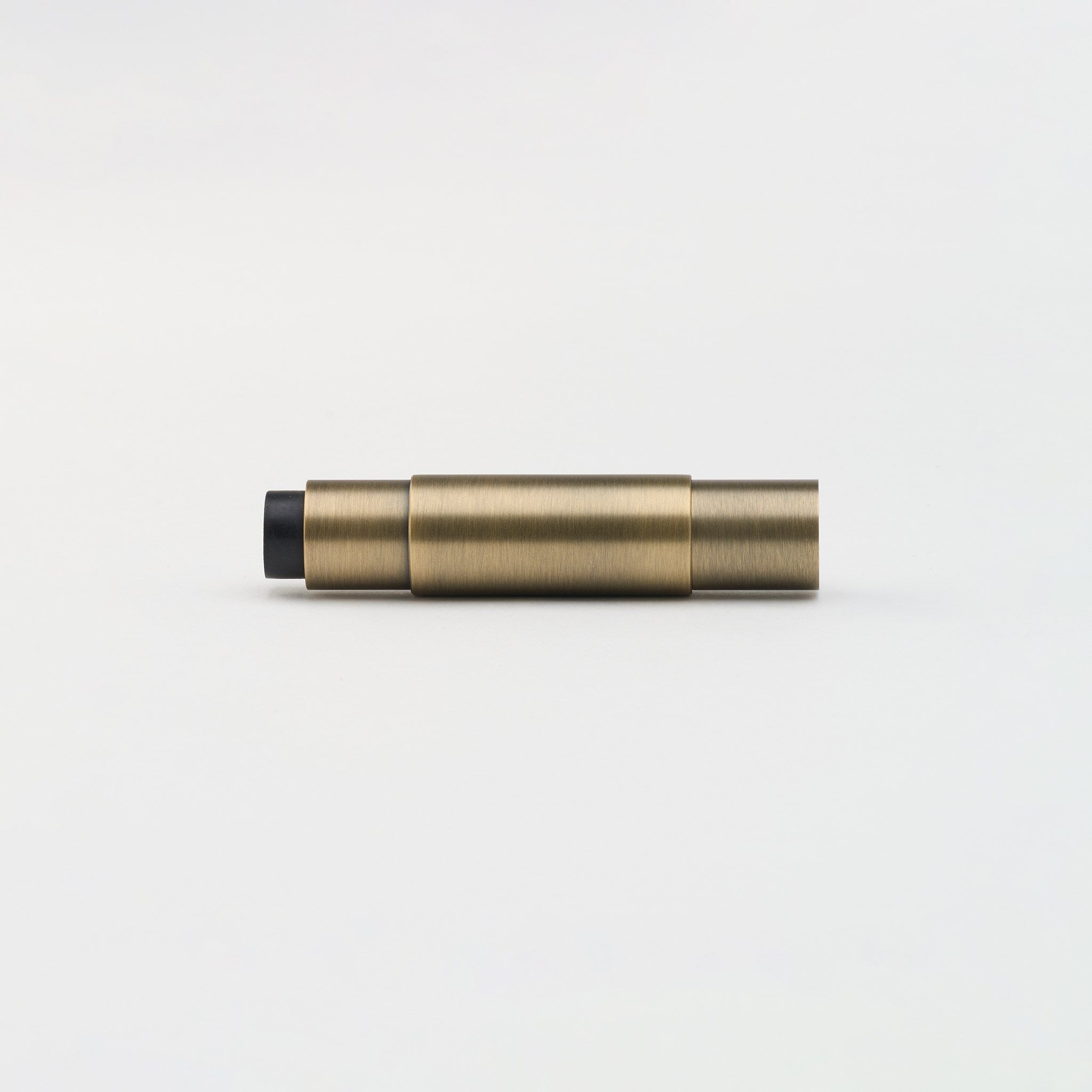 Латунные дверные упоры Lo & Co Interiors Lola ARCH-00136612 - Вид №1