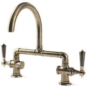 Officine Gullo Смеситель для кухни с двумя отверстиями из латуни для настенного монтажа