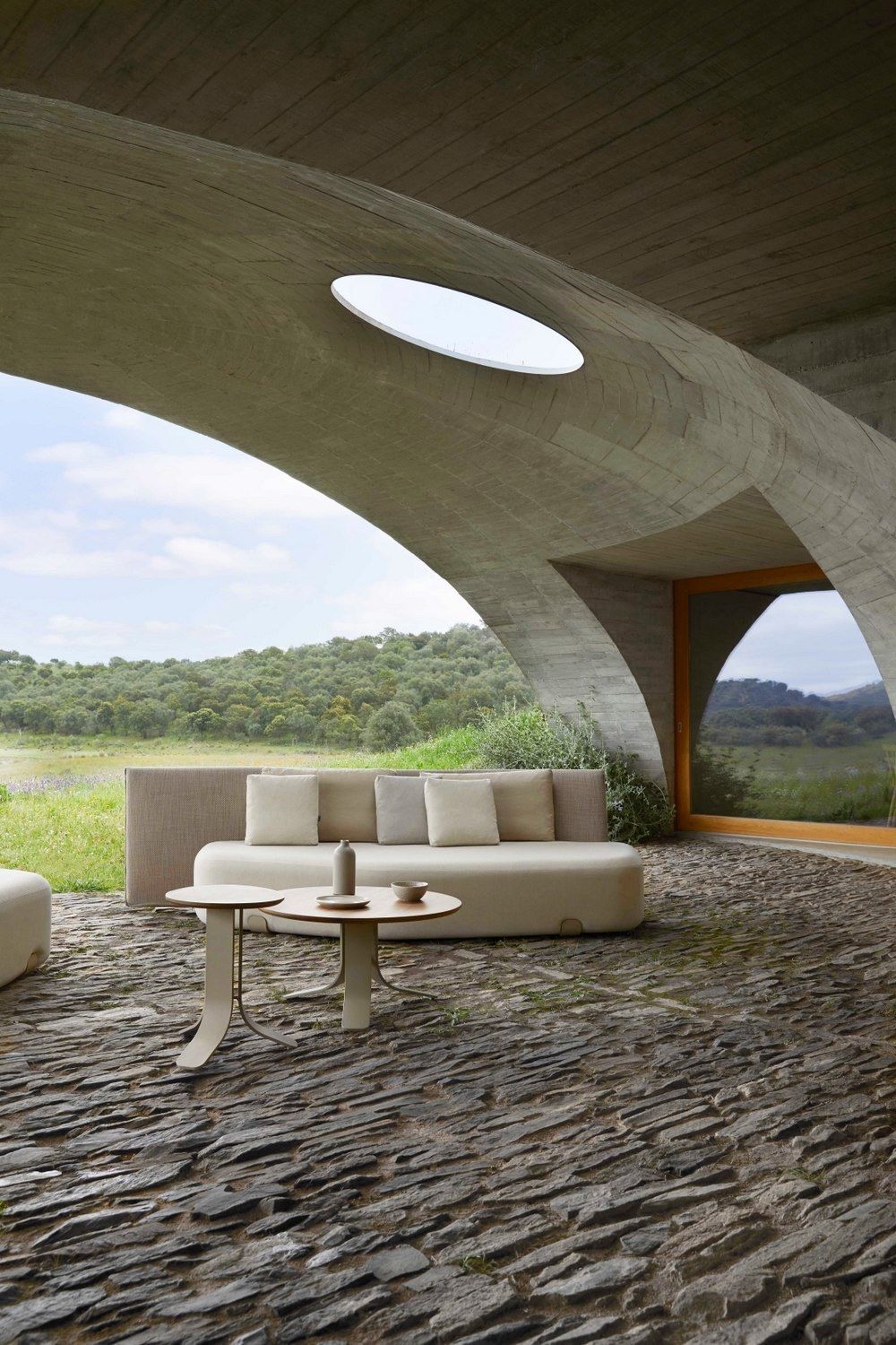 Круглый садовый столик GANDIABLASCO Isla ARCH-00064035 - Вид №7