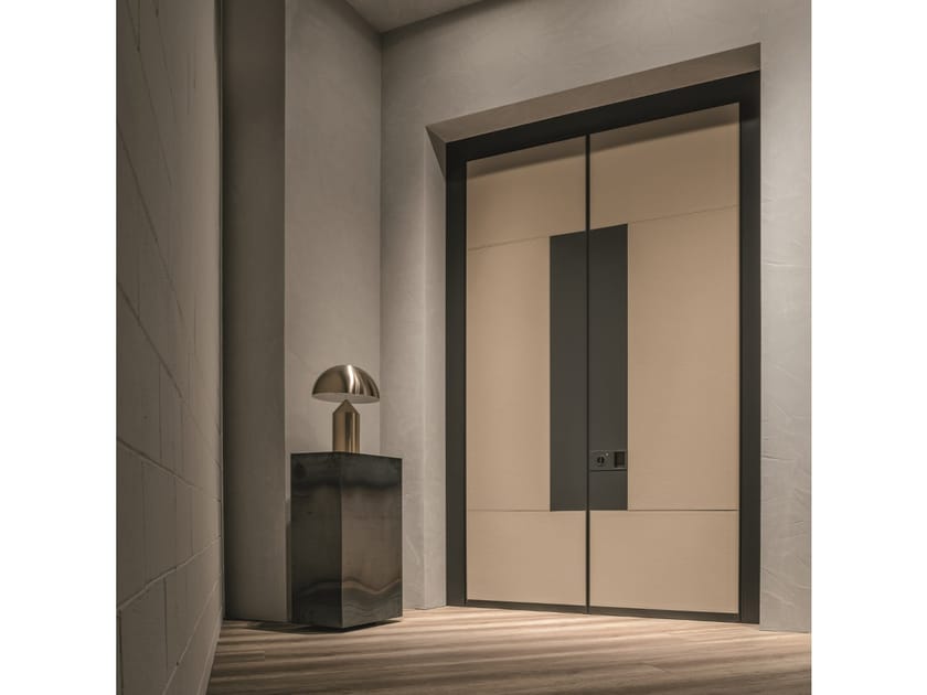 Двухстворчатая бронированная дверь с кожаной отделкой Oikos Tekno ARCH-00110522