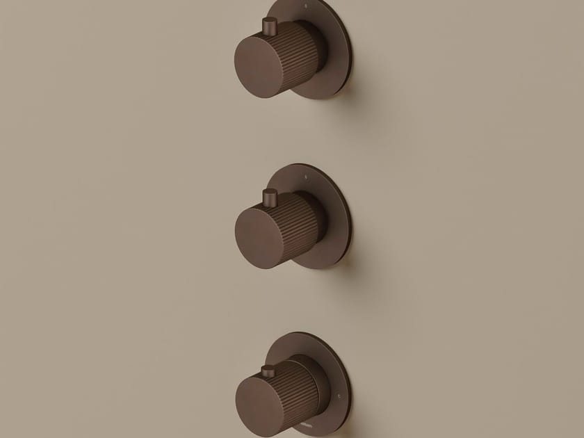 Латунный термостатический смеситель для душа Hotbath Guy ARCH-00083172