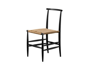 Стул из массива дерева