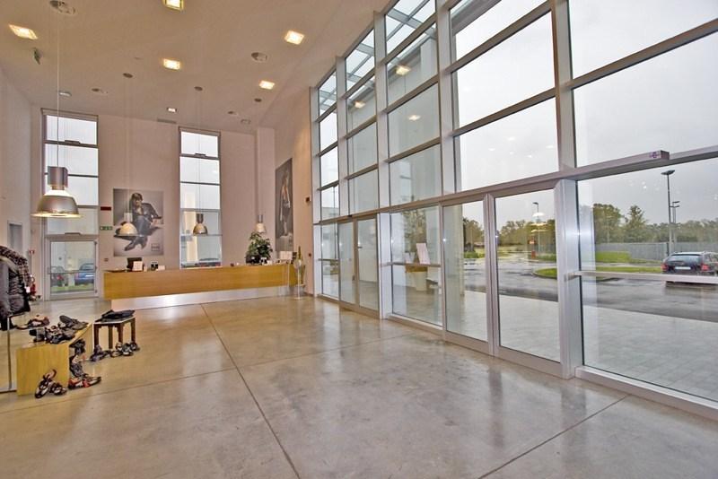 WICONA Стойко-ригельный фасад Wictec sun-id-1447814 - Вид №2