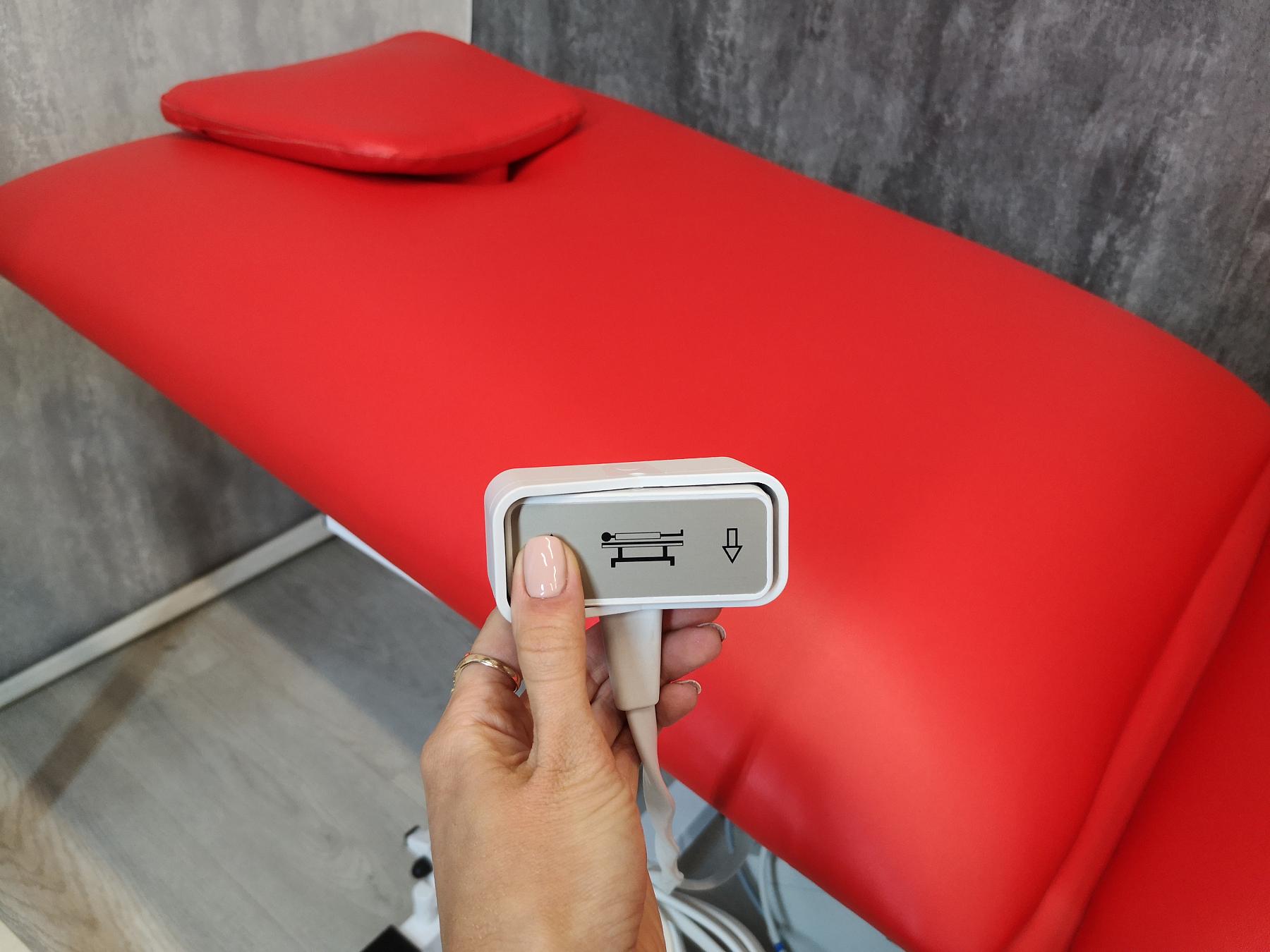 Х222 Массажный стол с двумя электроприводами HELIOX Santreyd 