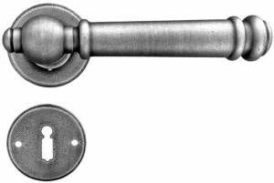 Galbusera Железная ручка на розетке с розеткой Brema