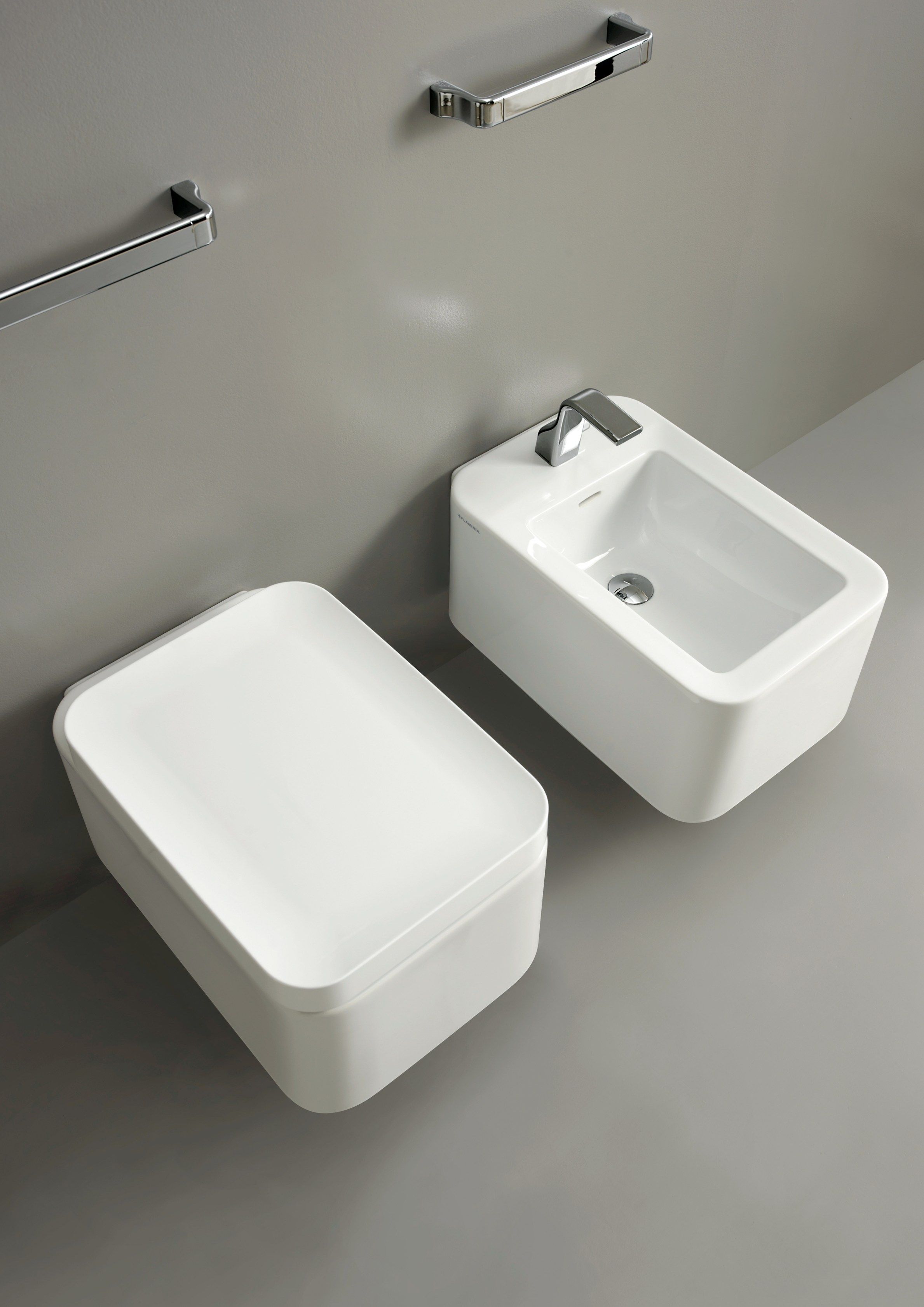 Керамическое подвесное биде Ceramica Flaminia Нил ARCH-00134557 - Вид №3