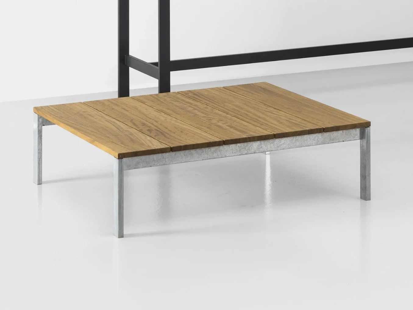 Квадратный стол из тикового дерева Kristalia Be-Easy ARCH-00032369 - Вид №1