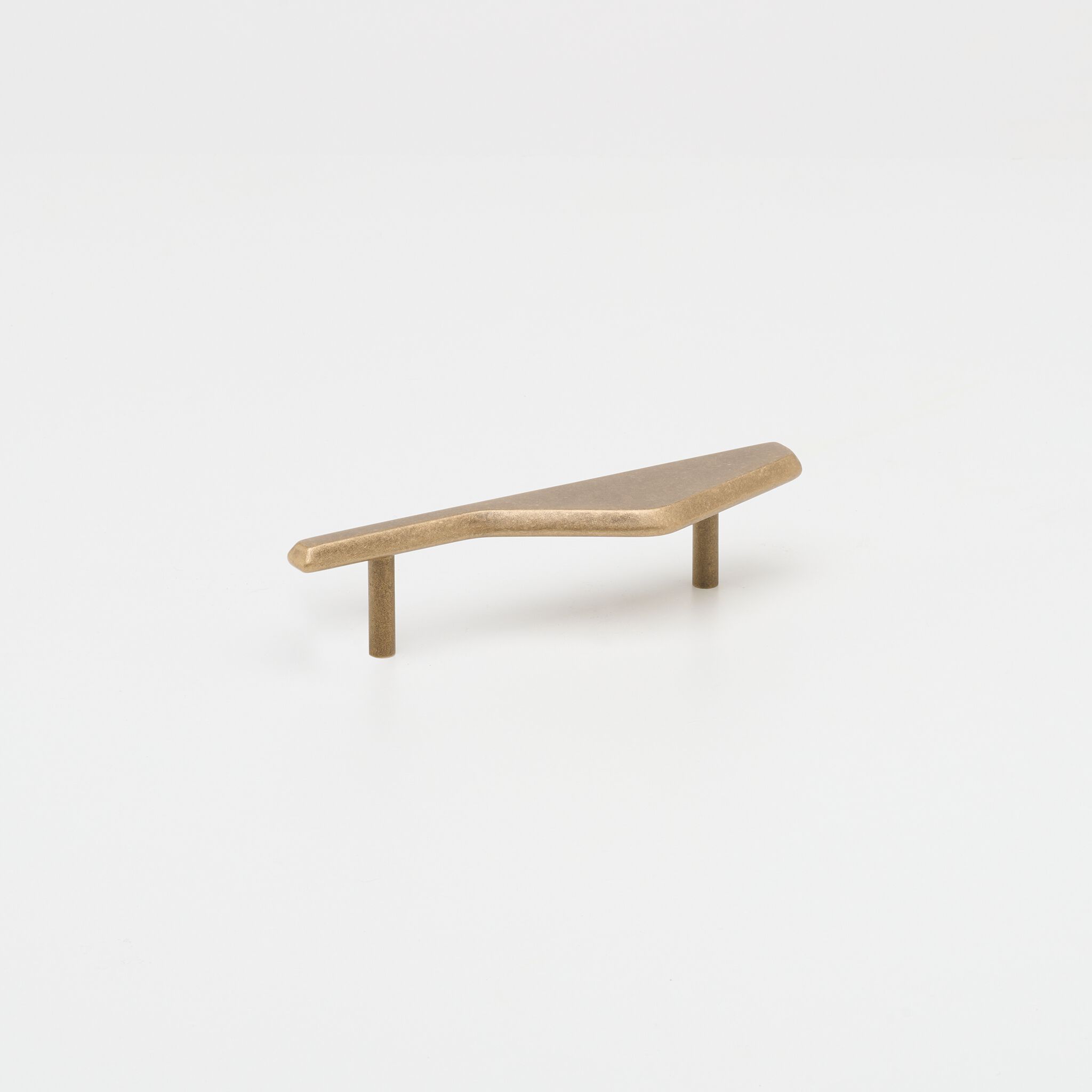 Латунная мебельная ручка Lo & Co Interiors Line Series ARCH-00084750 - Вид №2