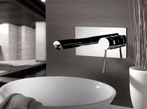 Remer Rubinetterie Смеситель для умывальника настенный с тарелкой Minimal N 15