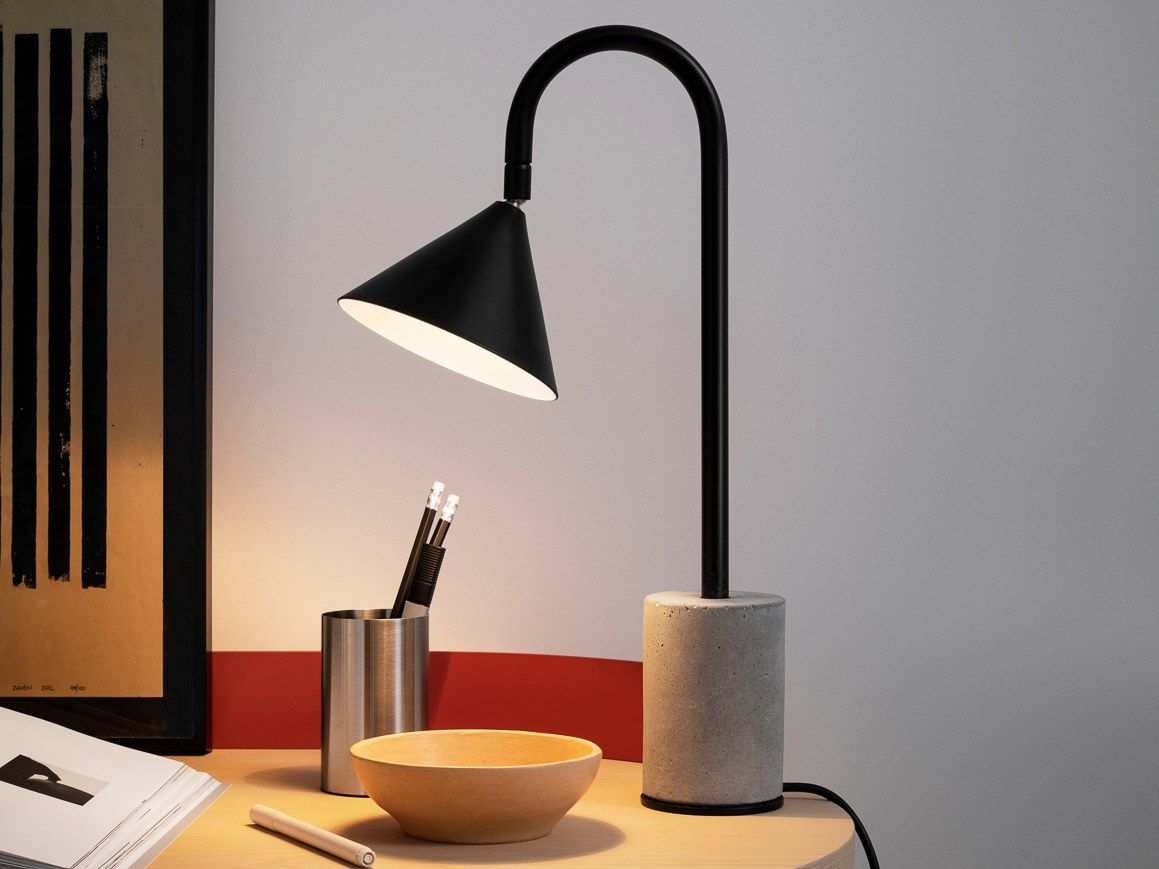 Металлическая настольная лампа Miniforms Ozz ARCH-00052300 - Вид №1