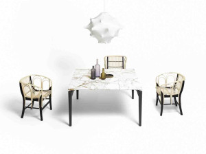 Мраморный квадратный стол для гостиной