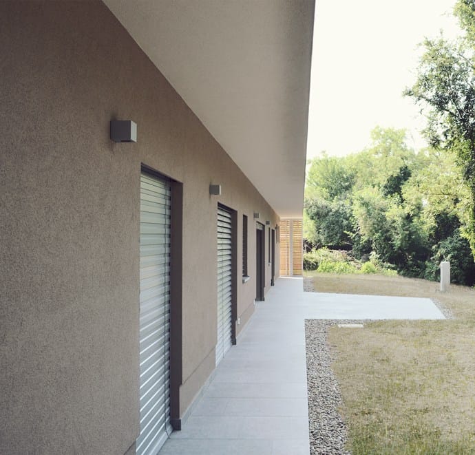 Подъемные гаражные ворота из ели HÖRMANN ITALIA BERRY ARCH-00077334 - Вид №6