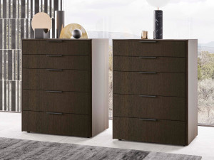 Деревянный комод