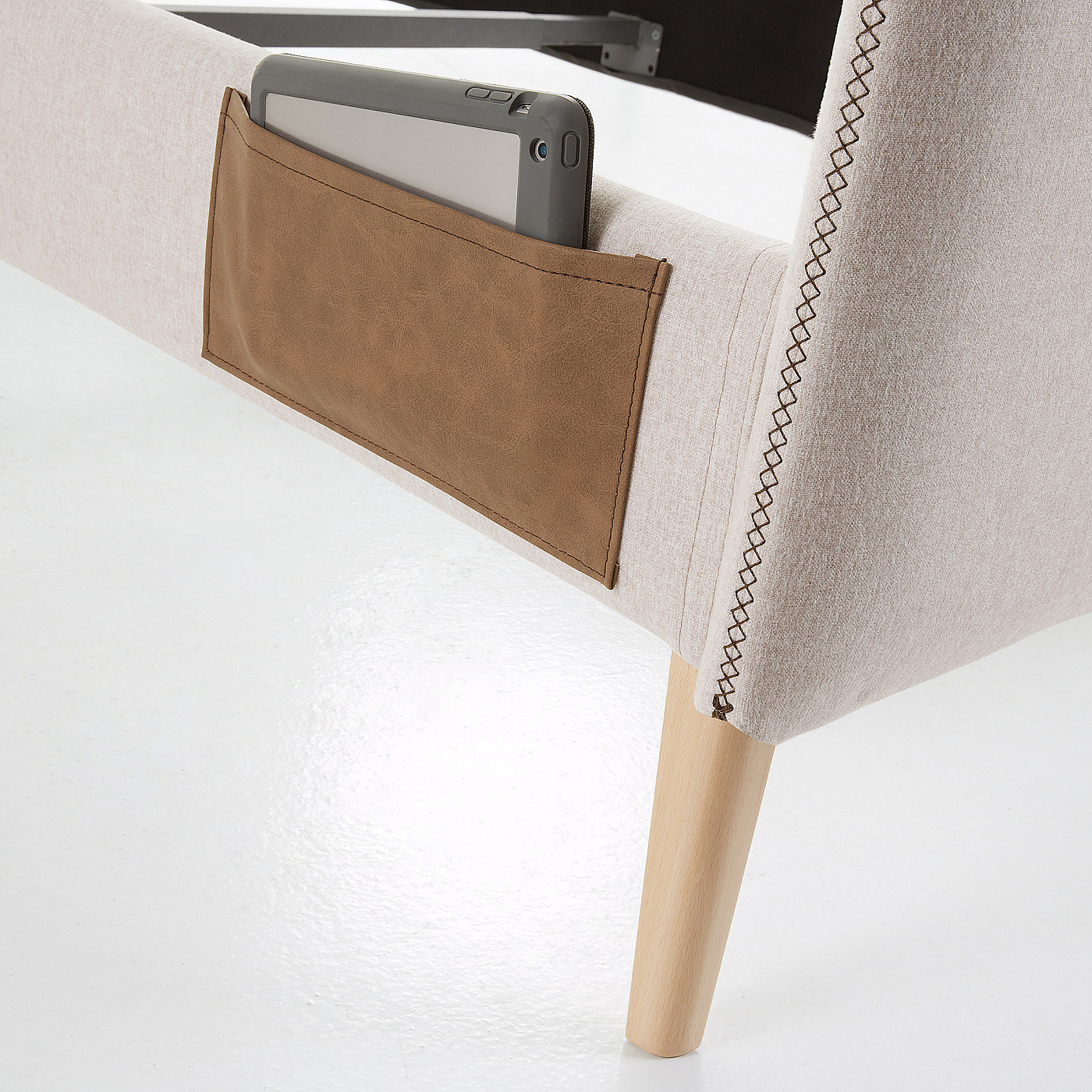 052272 Кровать Lydia 150х190 бежевая La Forma Dyla  - Вид №5