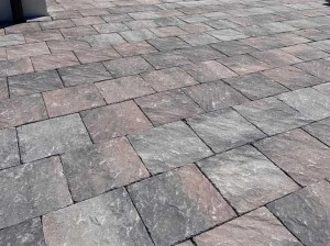 Твердый самоблокирующийся бетон