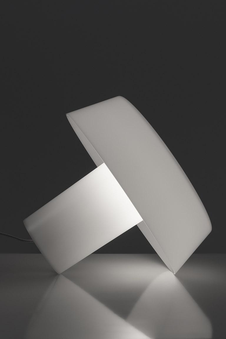 Danese Milano Светодиодная настольная лампа из поликарбоната  Dx0110a00  - Вид №5