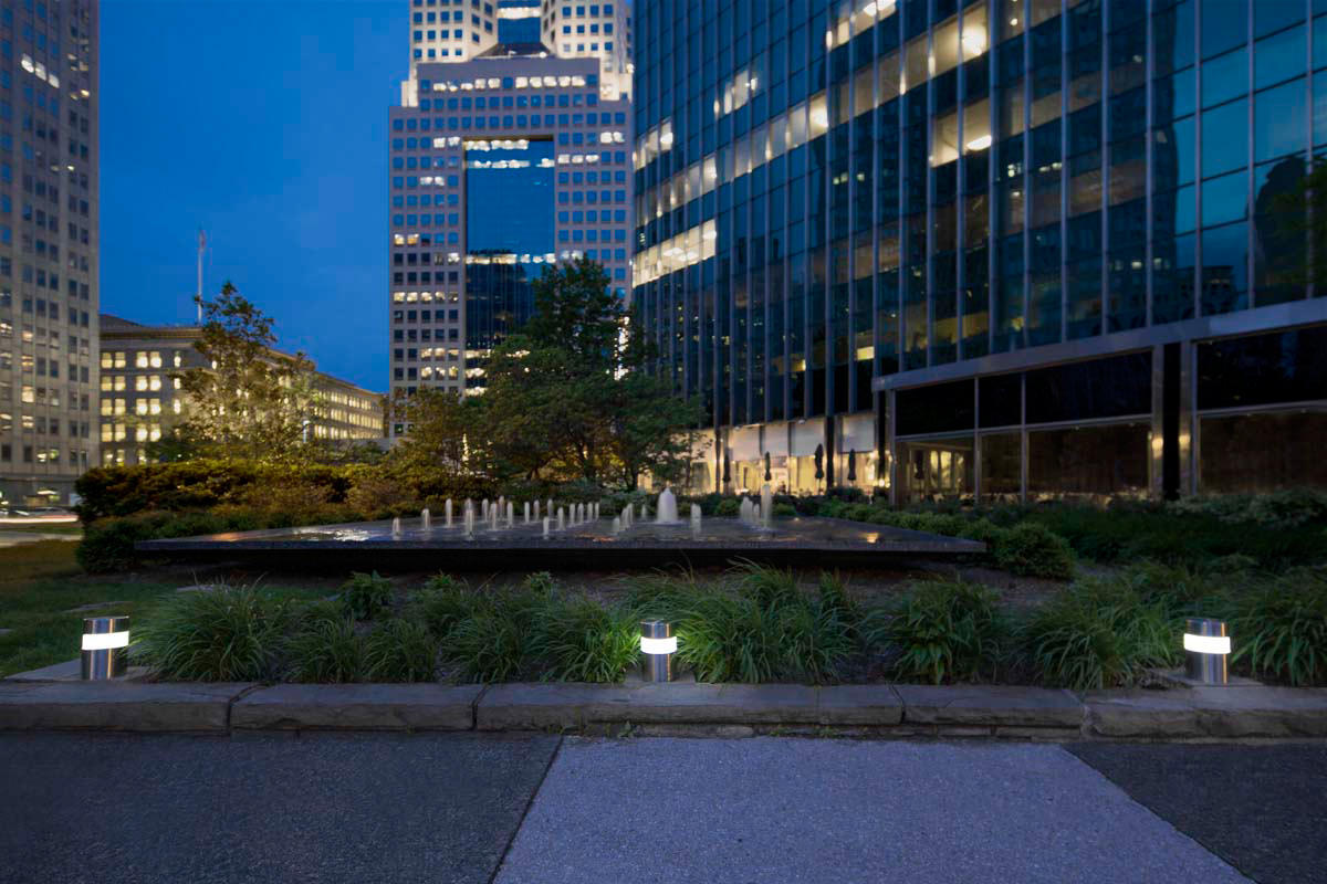 FSRT225 Столбик дорожный столбик  Forms-surfaces  - Вид №1