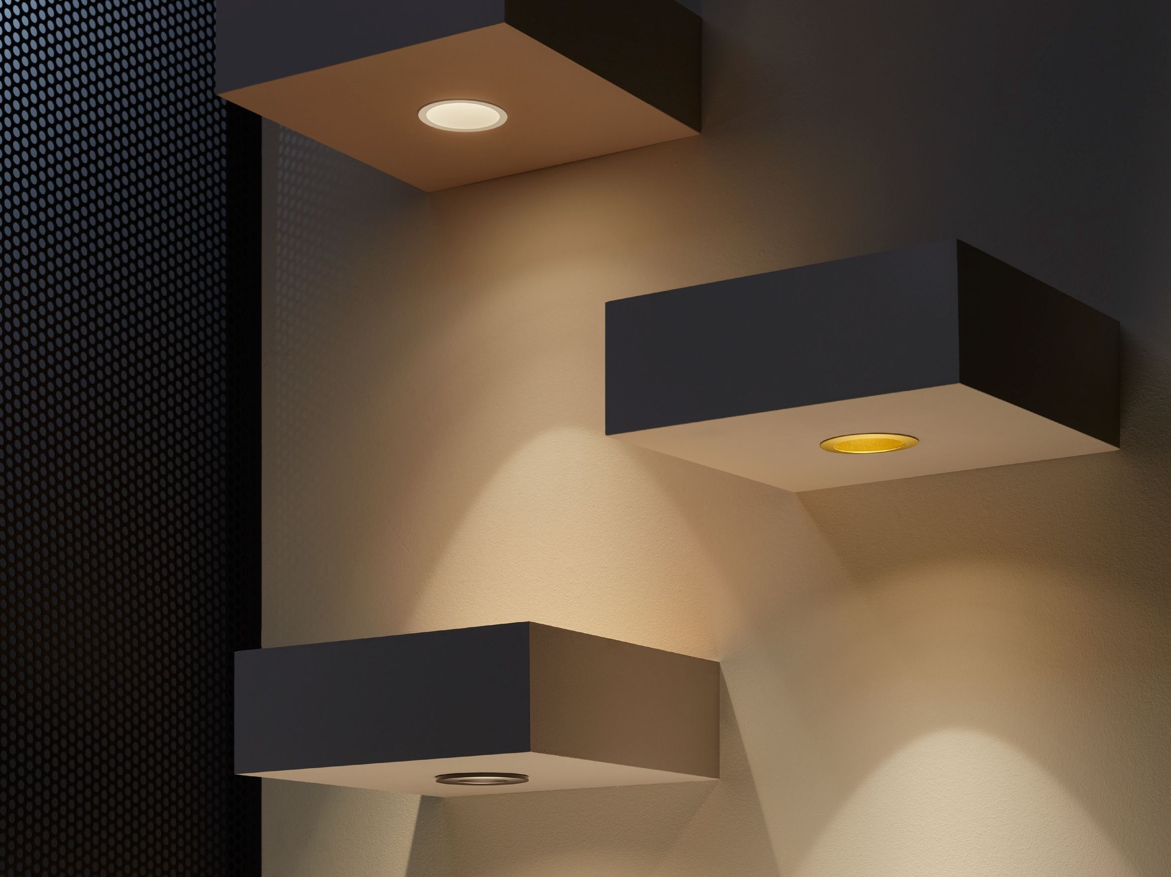 Поликарбонат регулируемый светодиодный встраиваемый прожектор LedsC4 Play ARCH-00006306