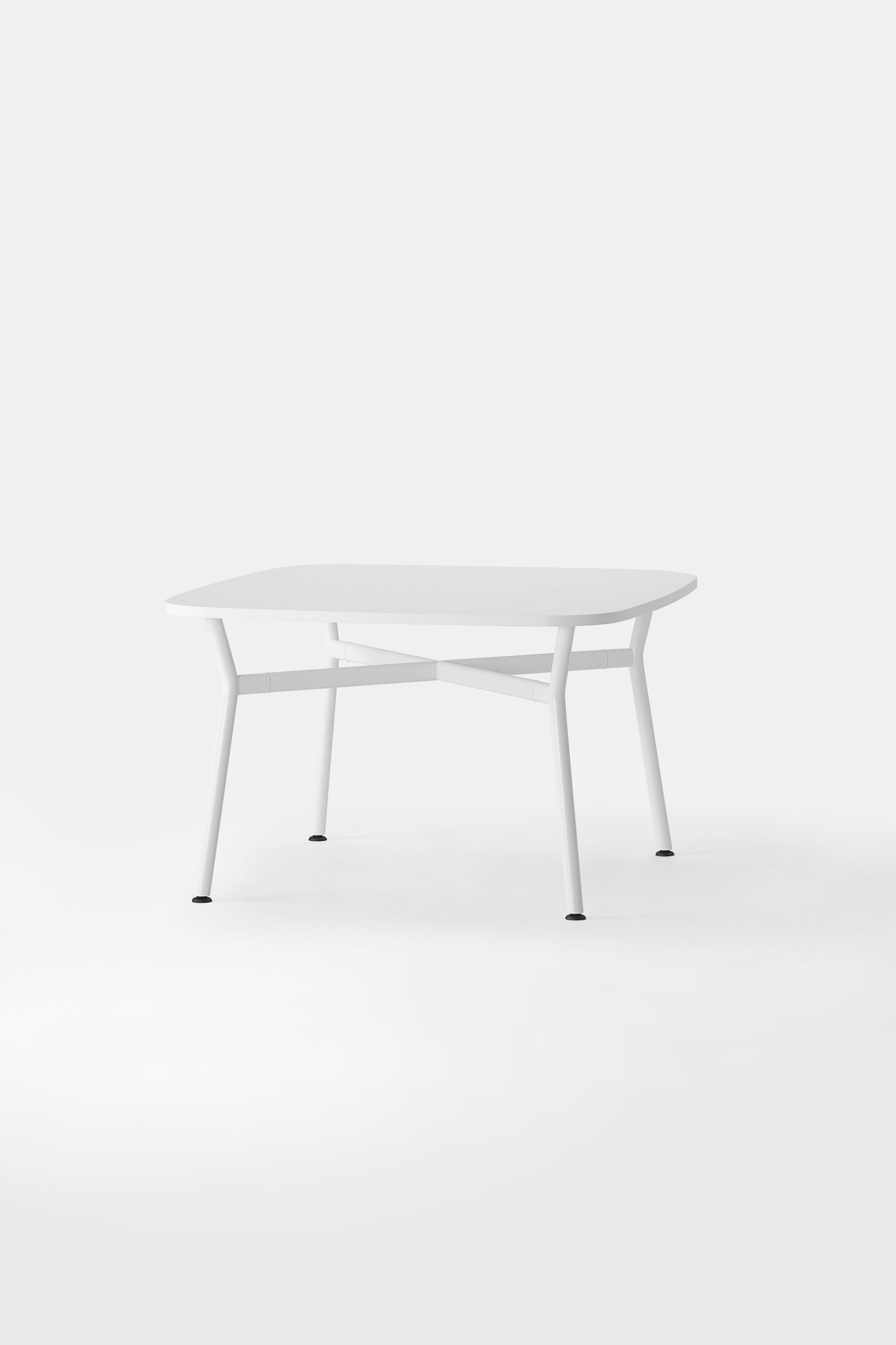 Квадратный ламинированный стол Kastel Kairos ARCH-00129225